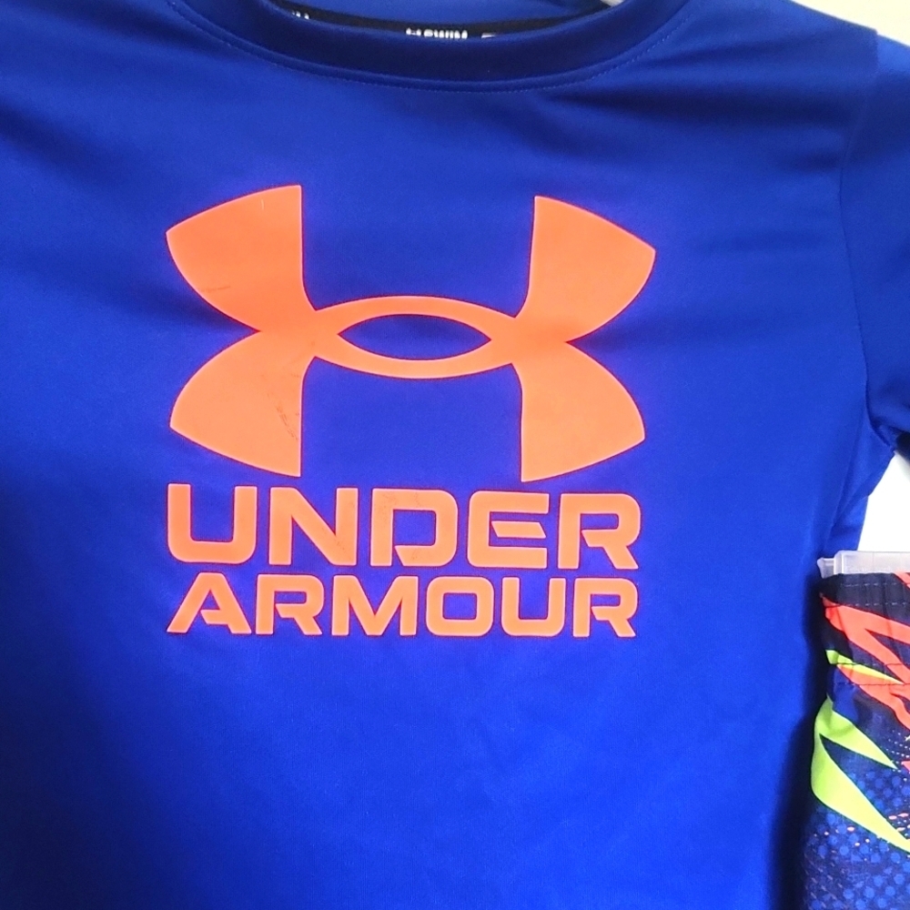 Boys  Under Armour Bathing Suit - Size 5 - Picture 4 of 9